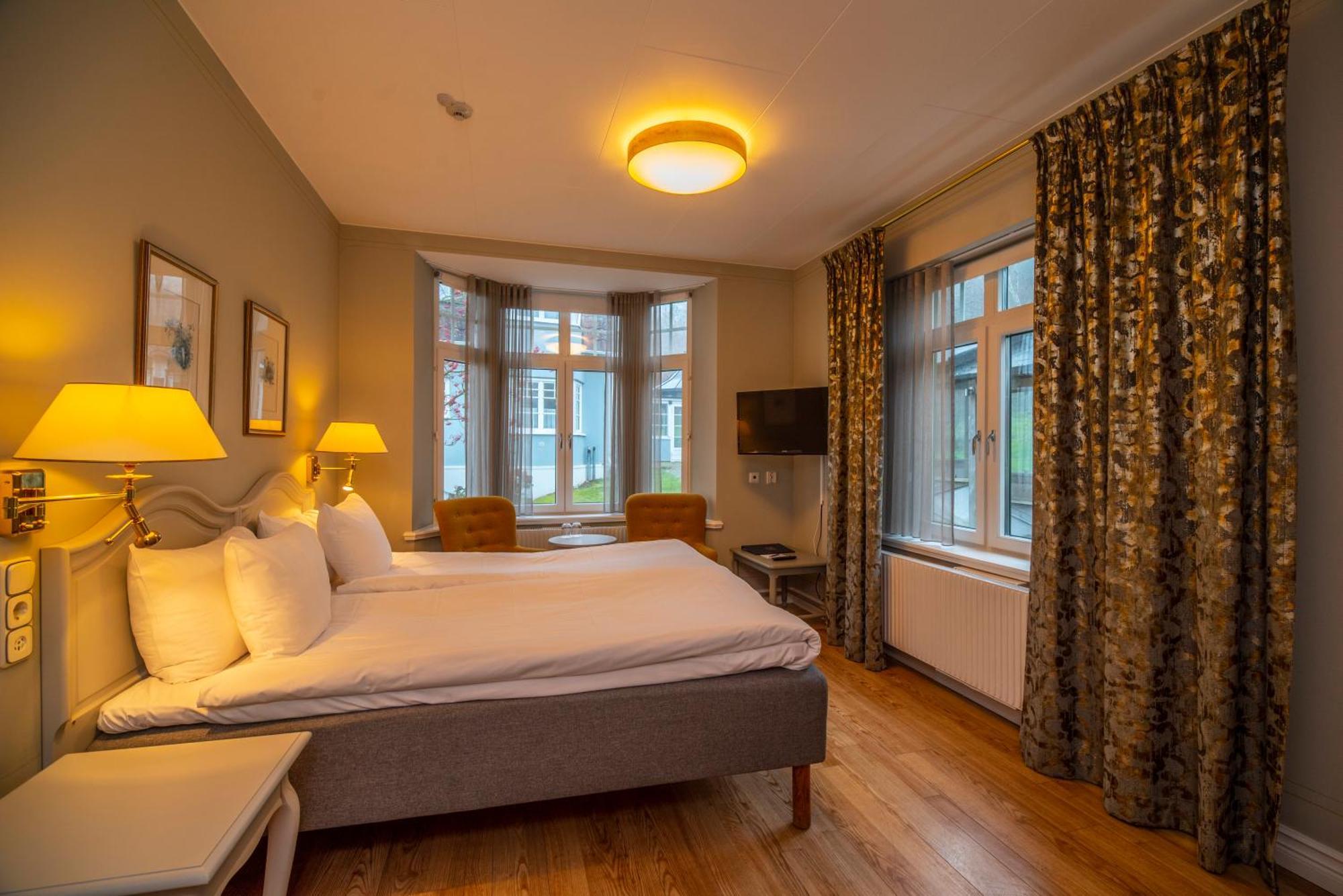 Hotel Rusthallargarden Arild Buitenkant foto