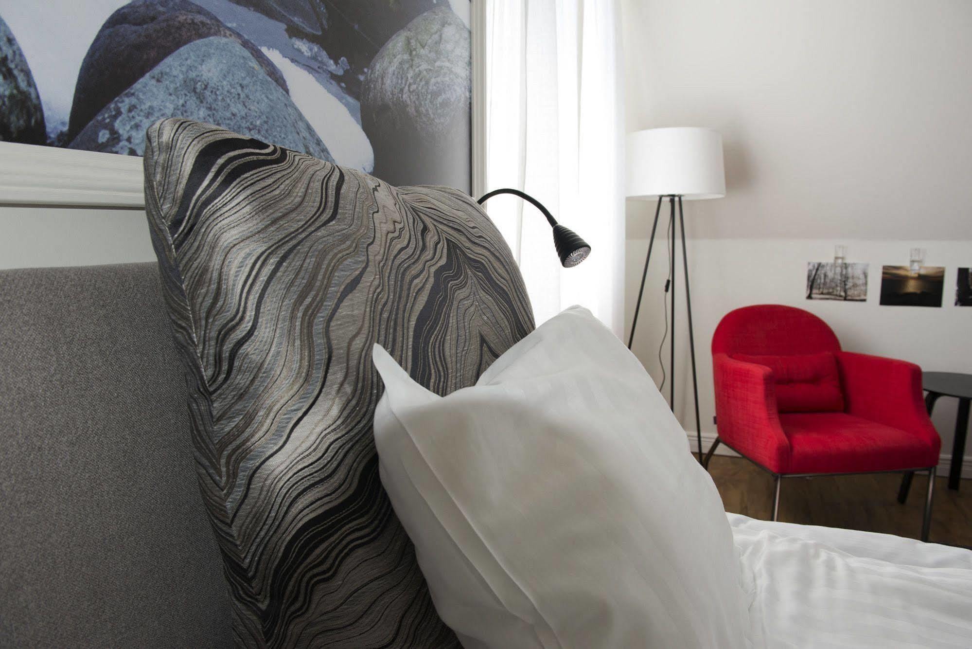 Hotel Rusthallargarden Arild Buitenkant foto